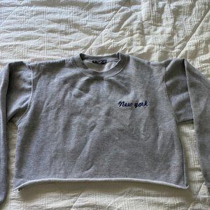 Brandy Melville New York cropped sweatshirt